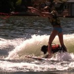 Beaster the surfing dog (Frank Martinez/KXAN)